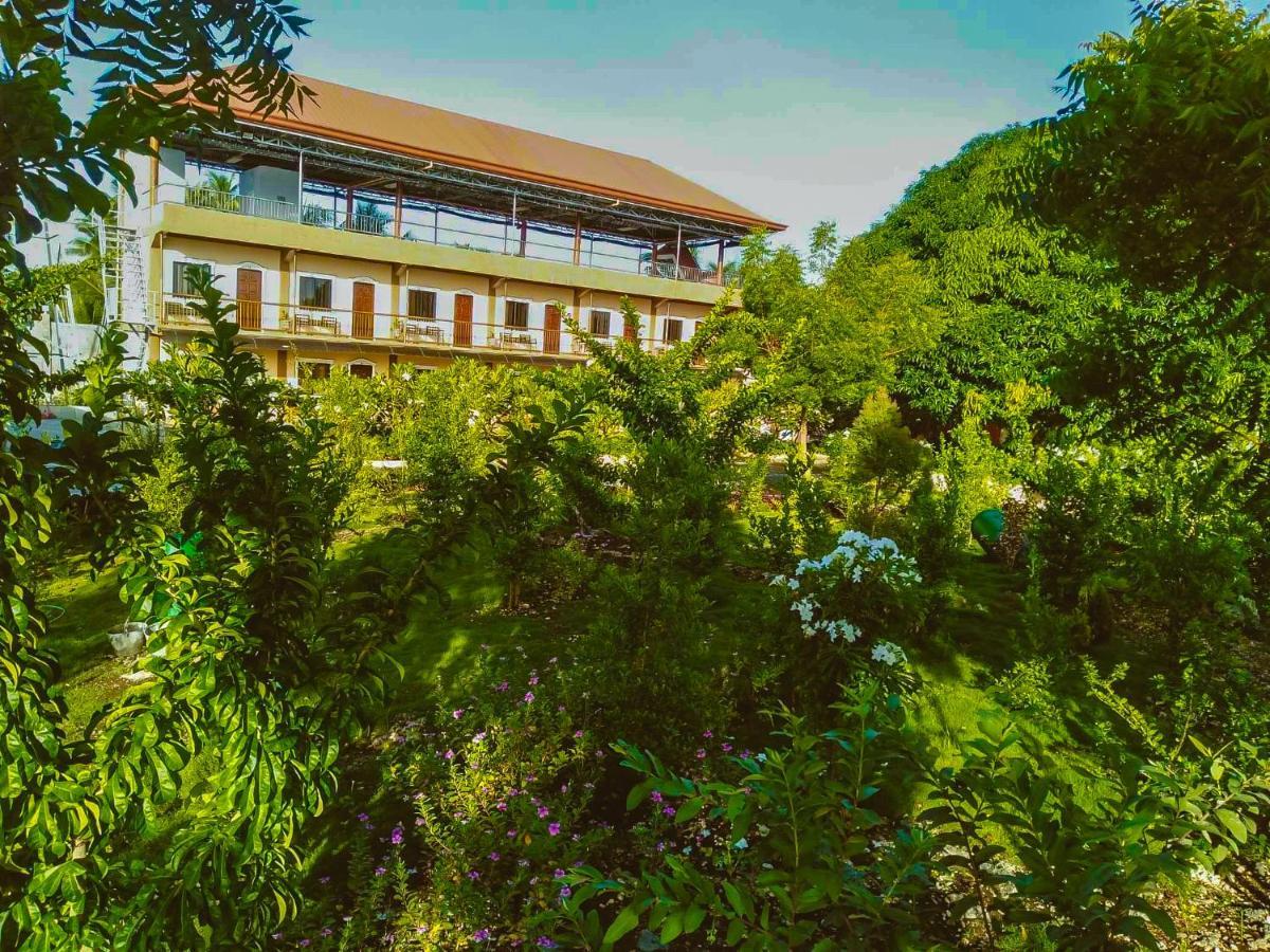 La Plumerias Moalboal Exterior foto