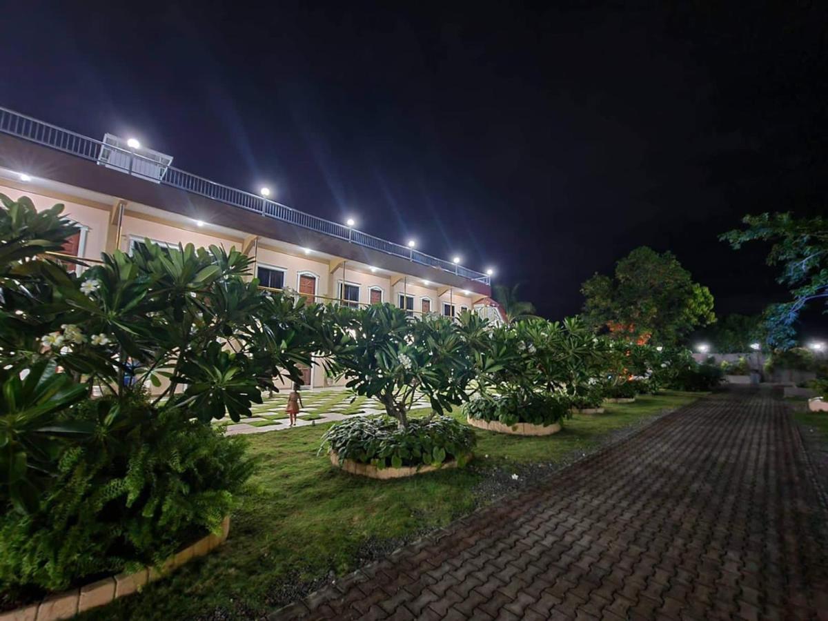 La Plumerias Moalboal Exterior foto